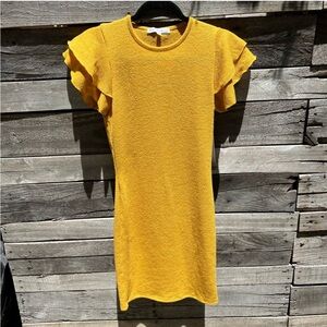 🆕 NEW Nordstrom Velvet Torch Los Angeles Mustard Short Sleeve Sheath Dress Med.